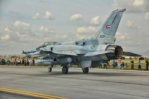 Le rôle de la mode haute couture dans l'économie mondiale